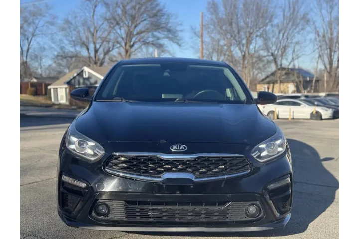 $5999 : 2019 Forte S image 4