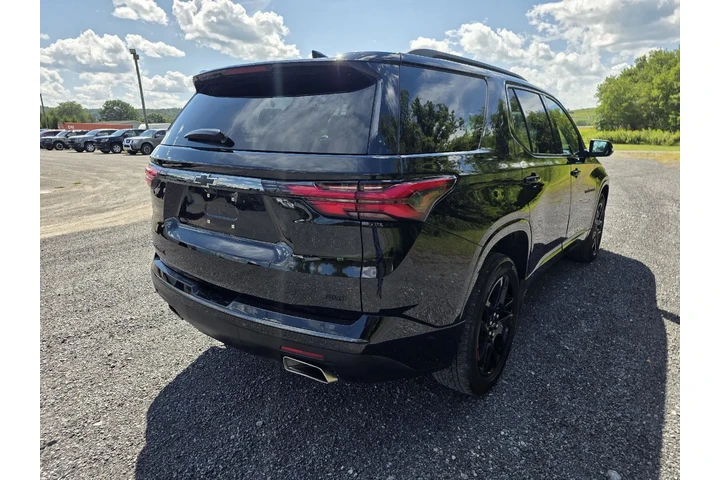 $38600 : Pre-Owned 2023 Traverse Premi image 3