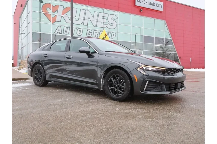 $21877 : Kia K5 2025 LXS 4dr Sedan image 2