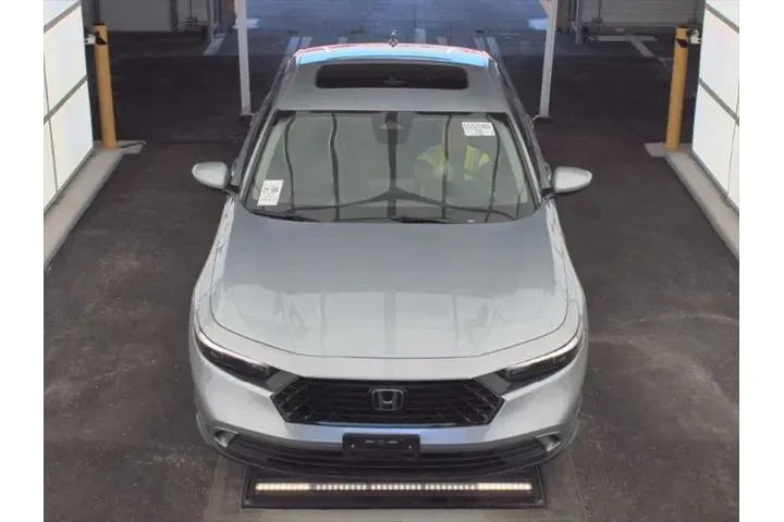 $22490 : Honda Accord 2024 EX 4dr Sed image 2