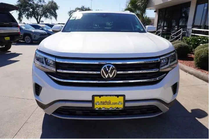 $27988 : Volkswagen Atlas Cross Sport image 2