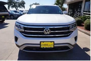 $27988 : Volkswagen Atlas Cross Sport thumbnail