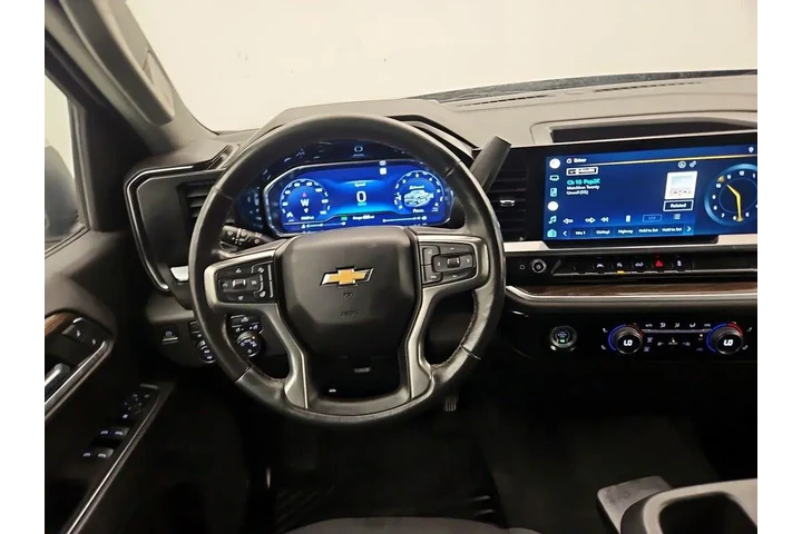 $31998 : Chevrolet Silverado 1500 202 image 9