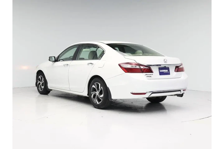 $19998 : Honda Accord 2017 LX 4dr Sed image 2