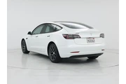 $28998 : Tesla Model 3 2023 4dr Sedan thumbnail