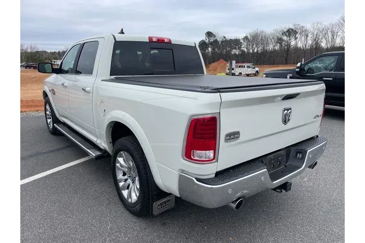 $31992 : Ram 1500 2017 4x4 Laramie Li image 6