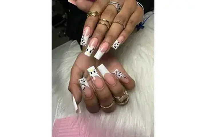 Bonitas Nail Salon & Academy image 8
