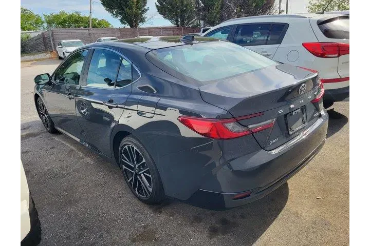 $31133 : Toyota Camry 2025 SE 4dr Sed image 6