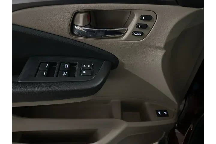 $33995 : Honda Pilot 2022 AWD SE 4dr image 10