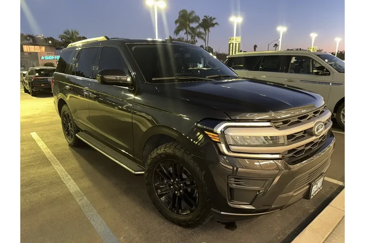 $35900 : Ford Expedition 2022 4x2 XLT image 4