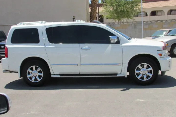$8995 : 2006 QX56 image 9