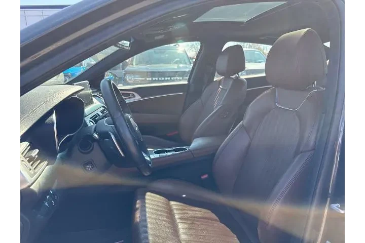 $24500 : Genesis G70 2021 AWD 2.0T 4d image 3