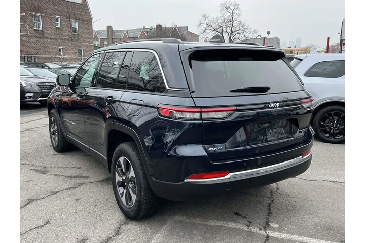 $25990 : Jeep Grand Cherokee 2024 4x4 image 7