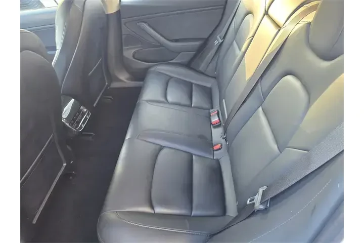 $15990 : Tesla Model 3 2018 Long Rang image 9