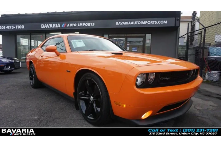 $25995 : 2014 Challenger 2dr Cpe R/T P image 5