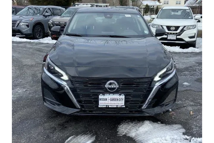 $20550 : Nissan Altima 2025 2.5 SV 4d image 2