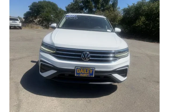 $22500 : Volkswagen Tiguan 2022 SE 4d image 8