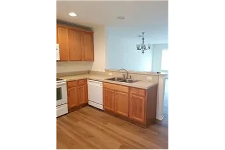 $1650 : Rental property with 2 bedro image 7