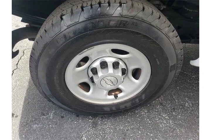 $15490 : Chevrolet Express 2019 2500 image 6