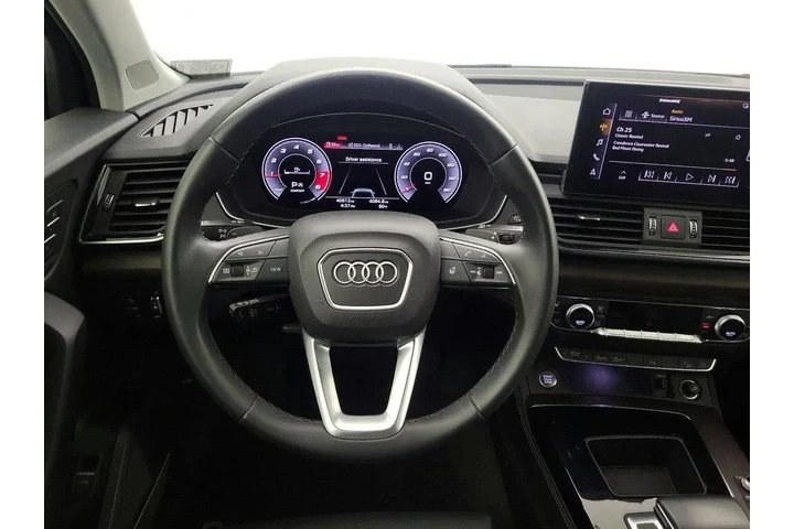 $27998 : Audi Q5 2021 AWD quattro Pre image 10