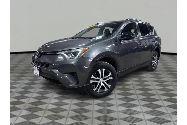 2018 RAV4 LE image 10