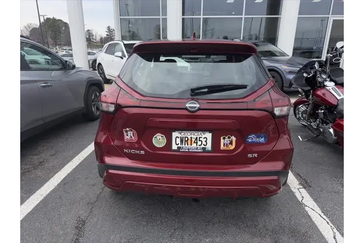 $19991 : Nissan Kicks 2023 SR 4dr Cro image 5