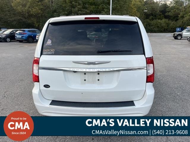 $9321 : PRE-OWNED 2015 CHRYSLER TOWN image 6