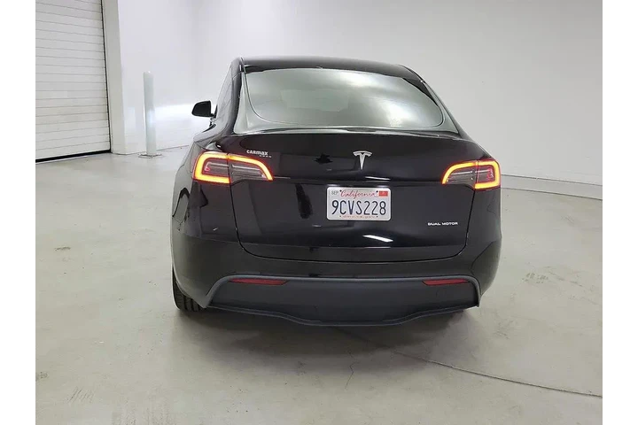 $28998 : Tesla Model Y 2022 AWD Long image 6