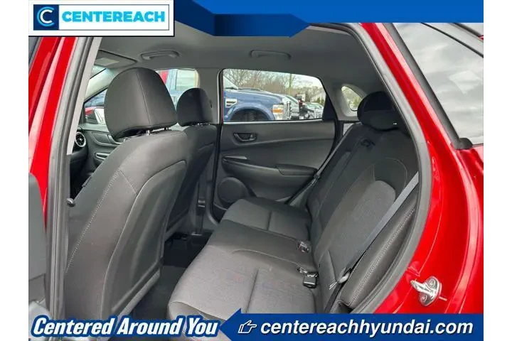 $17998 : Hyundai KONA 2022 AWD SEL 4d image 10