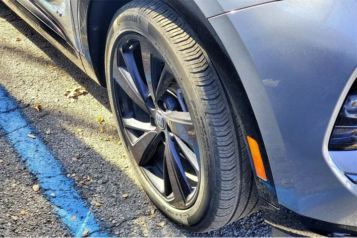 $31576 : Buick Envision 2024 AWD Spor image 4