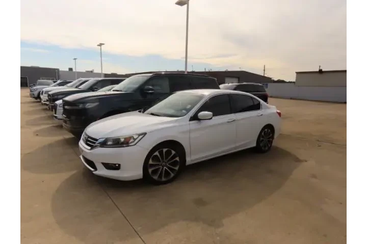 $15911 : Honda Accord 2015 Sport 4dr image 2