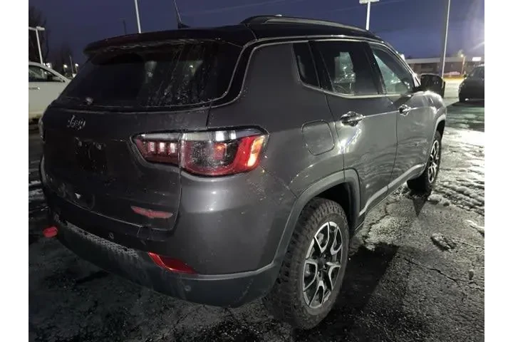 $25900 : Jeep Compass 2024 4x4 Trailh image 4