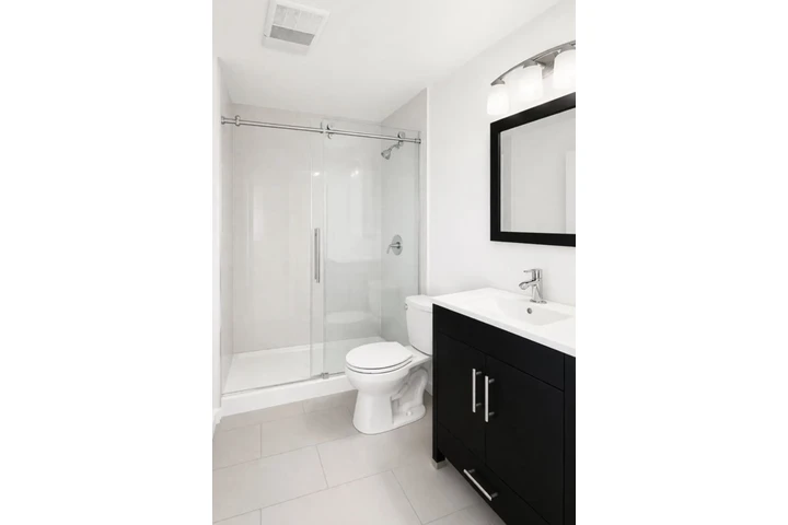 $1500 : 1 Bed 1 Bath Ap in Los Angeles image 6