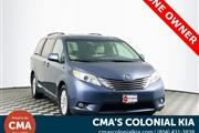 PRE-OWNED 2017 TOYOTA SIENNA