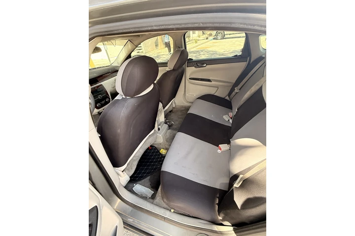 $1200 : Vendo carro Impala 2008 image 4