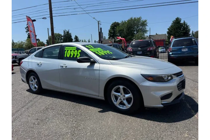$10995 : 2017 Malibu LS image 2
