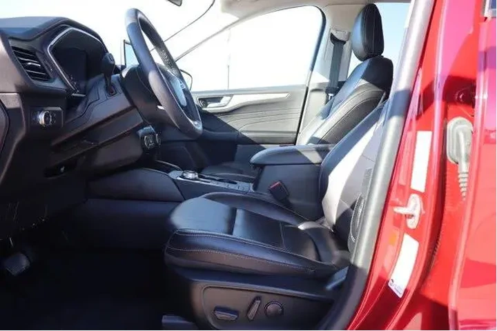 $25990 : Ford Escape 2022 AWD SEL 4dr image 9