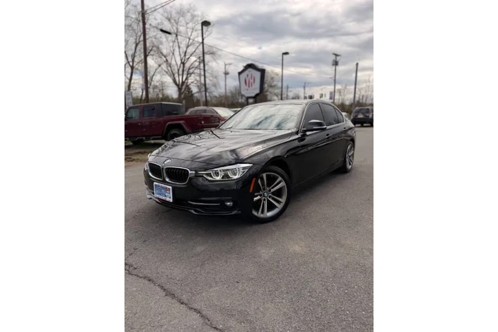 $17995 : 2018 BMW 3 Series 330i xDrive image 4
