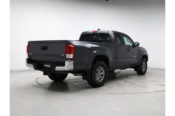 $27998 : Toyota Tacoma 2017 4x4 SR5 V image 8