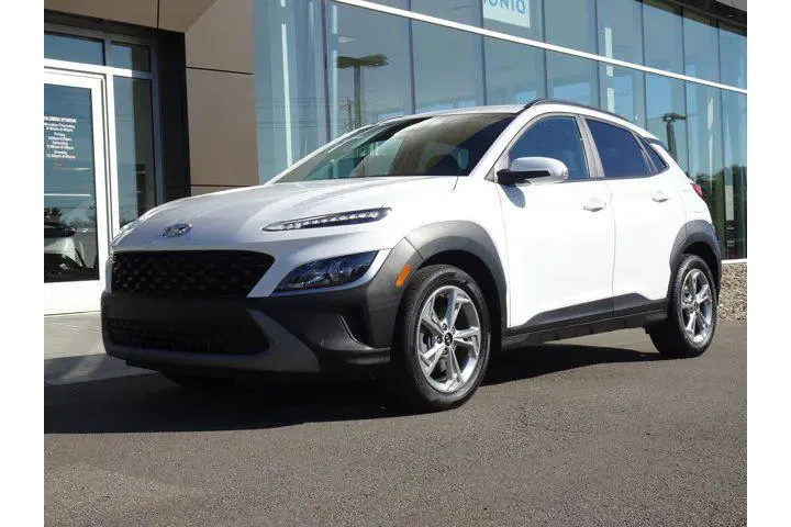 $23139 : Hyundai KONA 2023 AWD SEL 4d image 1