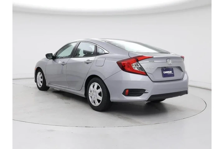 $17998 : Honda Civic 2017 LX 4dr Seda image 2