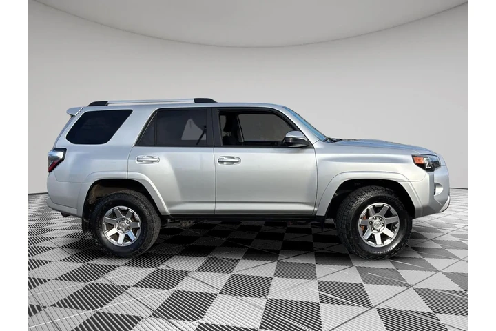 $18589 : 2014 4Runner Trail image 6