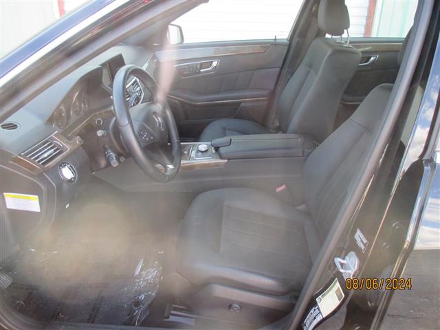 $12995 : 2010 E Class image 9