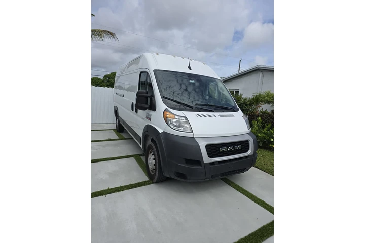 VAN DE CARGA PARA ENTREGAS image 1