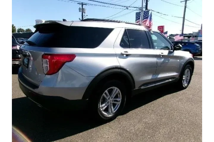$34996 : Ford Explorer 2022 AWD XLT 4 image 5