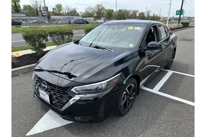 $18720 : Nissan Sentra 2025 SV 4dr Se image 9