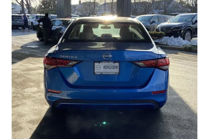 $15915 : Nissan Sentra 2025 SV 4dr Se image 6