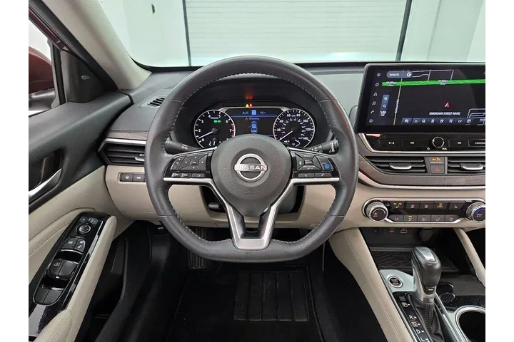 $20998 : Nissan Altima 2023 2.5 SV 4d image 10
