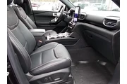 $38996 : Ford Explorer 2022 AWD ST 4d thumbnail