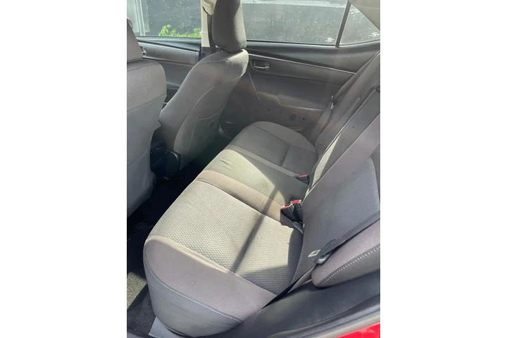 $8900 : Toyota Corolla 2017 image 2